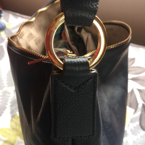 👜 Michael Kors Navy Blue Handbag 👜 - Picture 6 of 14